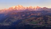 Dernières lueurs sur le Mont Blanc depuis Praz Vechin