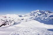 Belle vue dégagée au sommet nord de la Montagne d'Outray