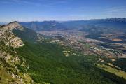 Les falaises du Vercors dominent Grenoble
